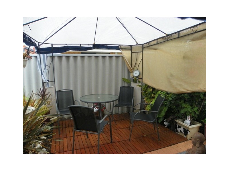 5/4 Bristol Street, Warnbro WA 6169
