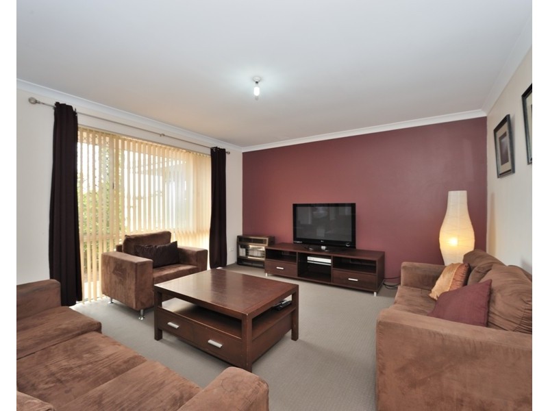 13 Jean Pierre Drive, Warnbro WA 6169