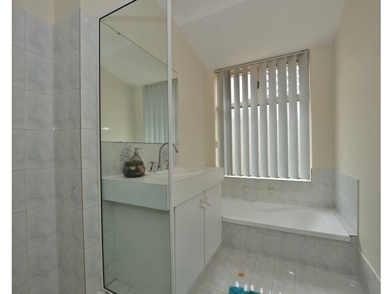 13 Jean Pierre Drive, Warnbro WA 6169