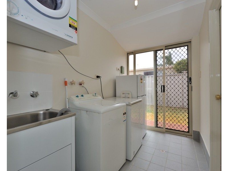 13 Jean Pierre Drive, Warnbro WA 6169