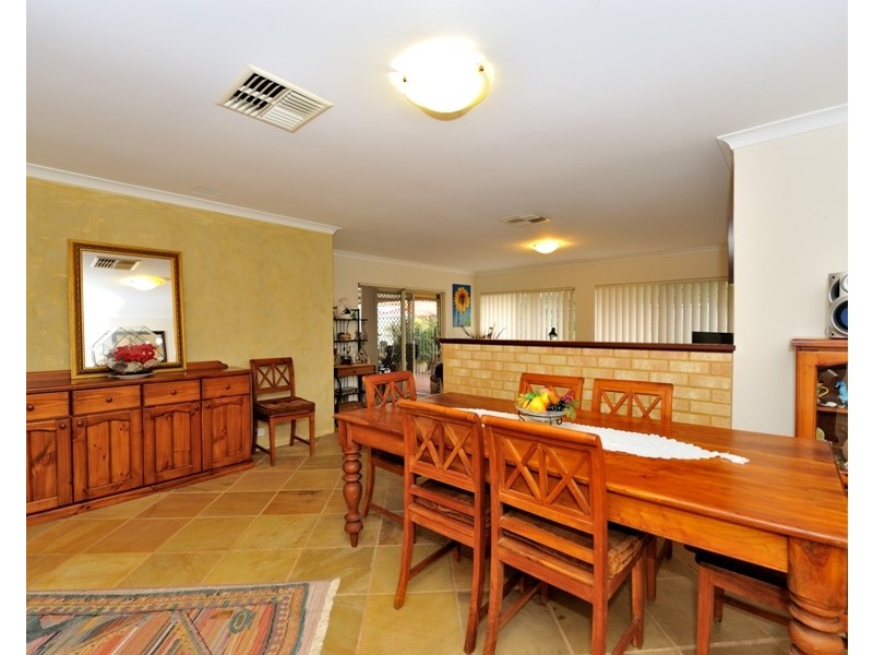 7 Amber Court, Warnbro WA 6169