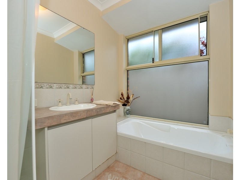 7 Amber Court, Warnbro WA 6169