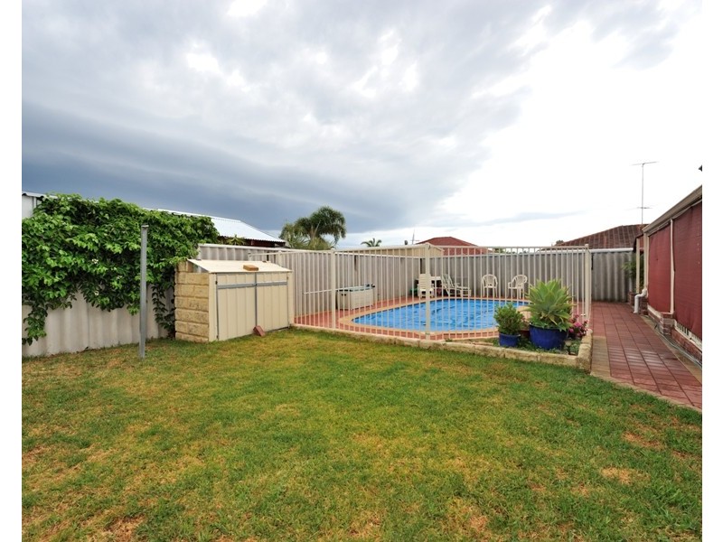 7 Amber Court, Warnbro WA 6169