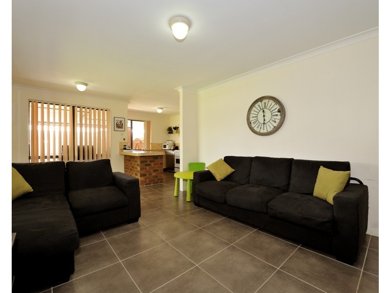 11 Casilda Place, Cooloongup WA 6168
