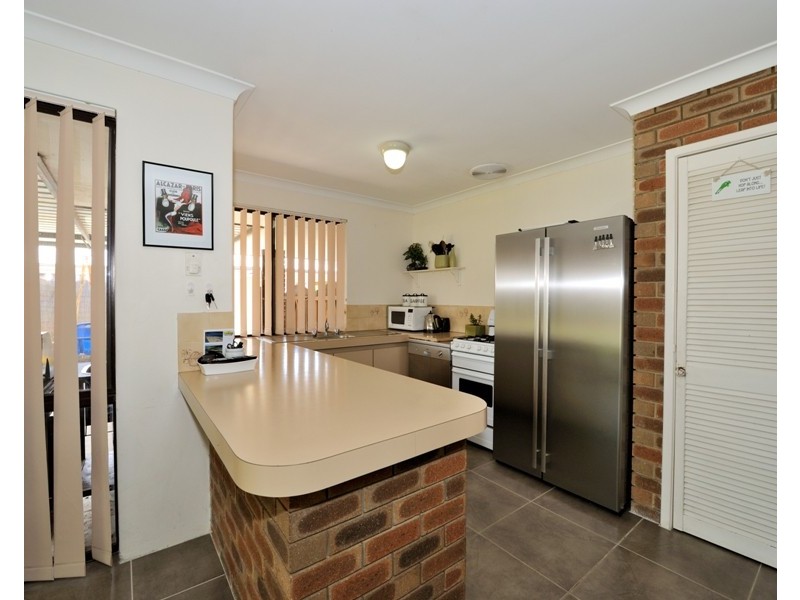 11 Casilda Place, Cooloongup WA 6168