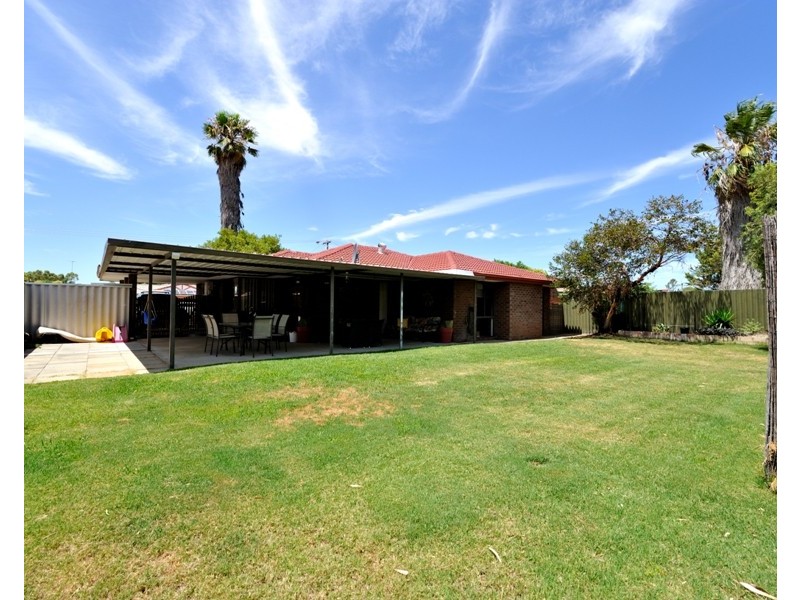 11 Casilda Place, Cooloongup WA 6168
