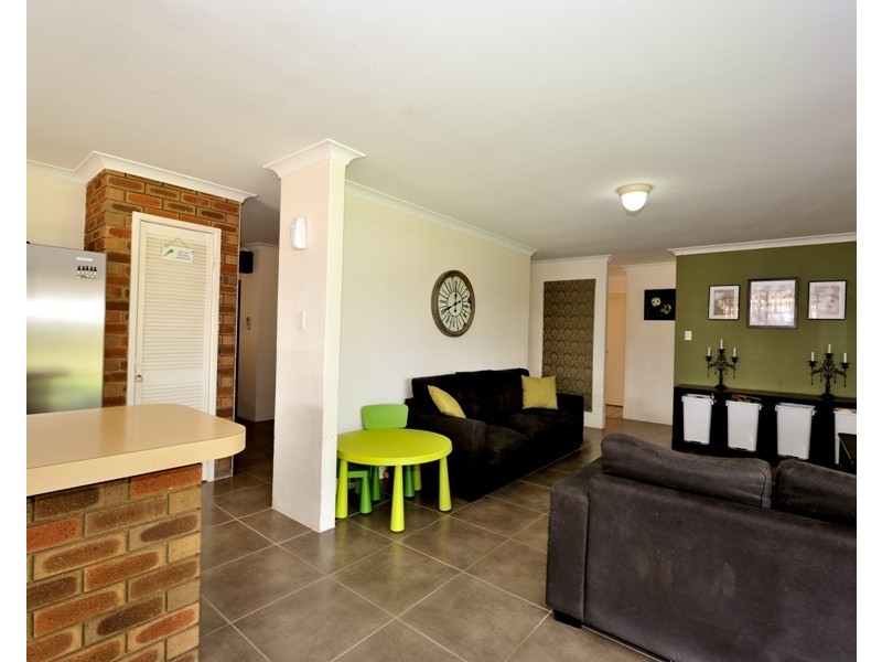 11 Casilda Place, Cooloongup WA 6168