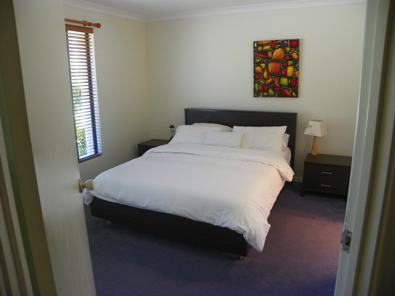 14 Coran Gardens, Warnbro WA 6169