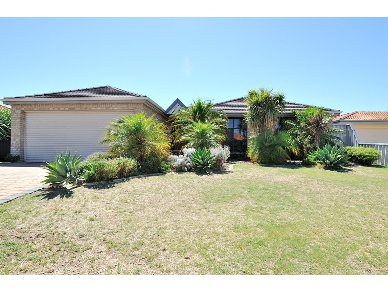 8 Caranja Court, Warnbro WA 6169