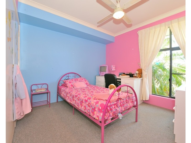 8 Caranja Court, Warnbro WA 6169