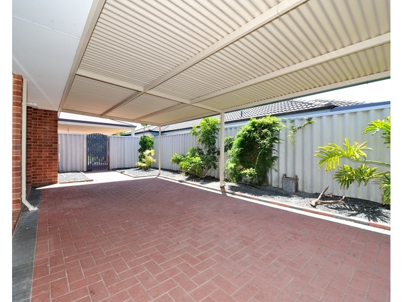 33 Tryall Avenue, Port Kennedy WA 6172