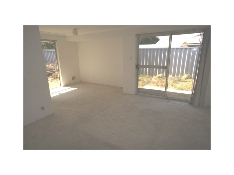 53 Manly Crescent, Warnbro WA 6169