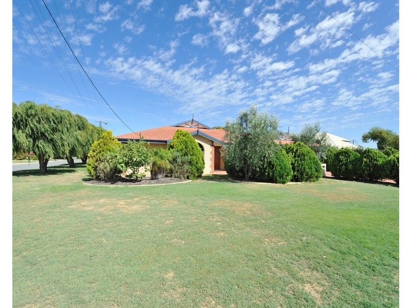 18 Summons Way, Warnbro WA 6169