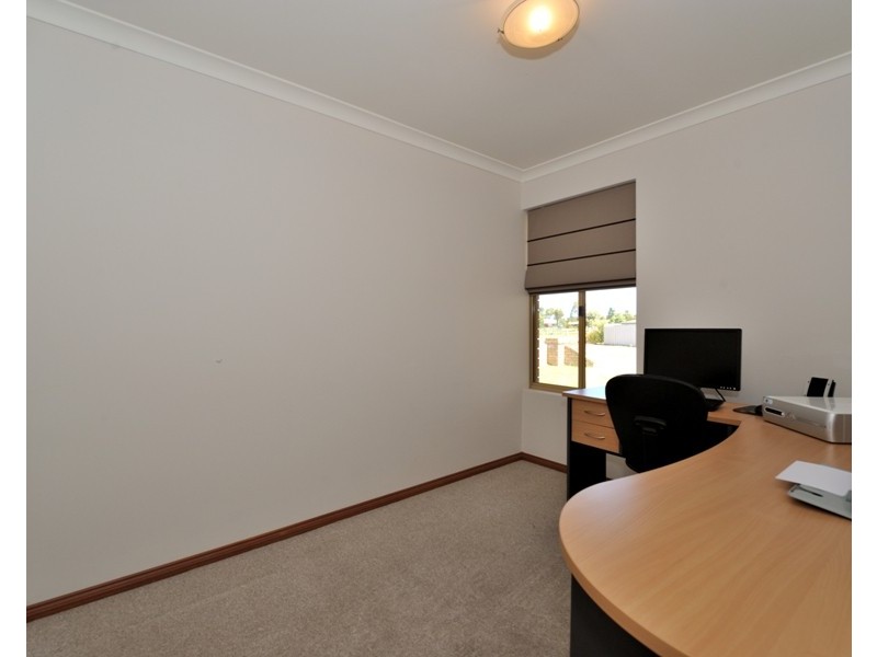 94B The Avenue, Warnbro WA 6169