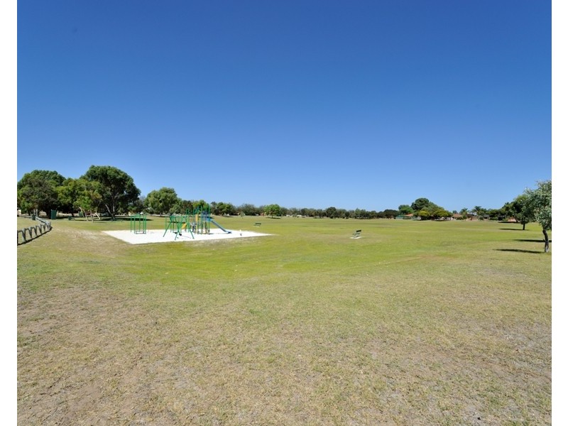 94B The Avenue, Warnbro WA 6169