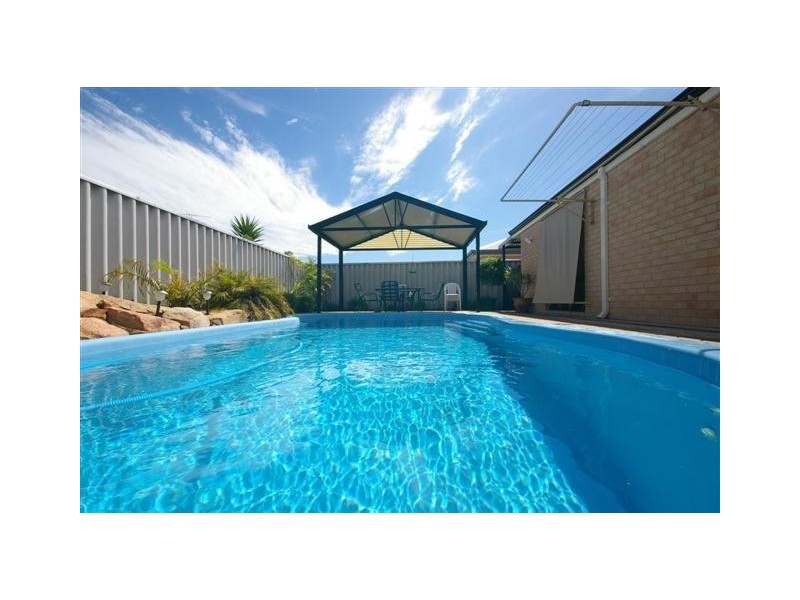 7 Caprice Pass, Rockingham WA 6168