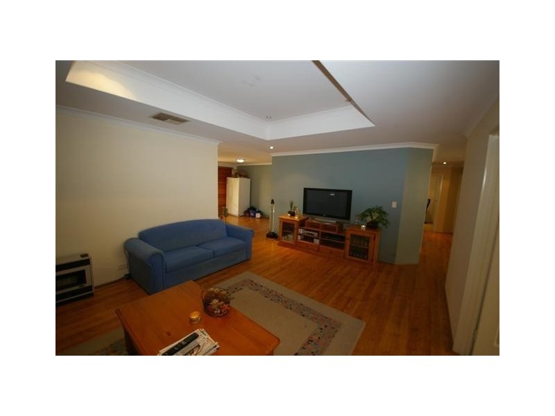 7 Caprice Pass, Rockingham WA 6168