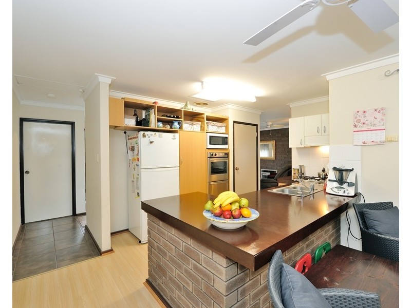 12 Millgrove Ave, Cooloongup WA 6168