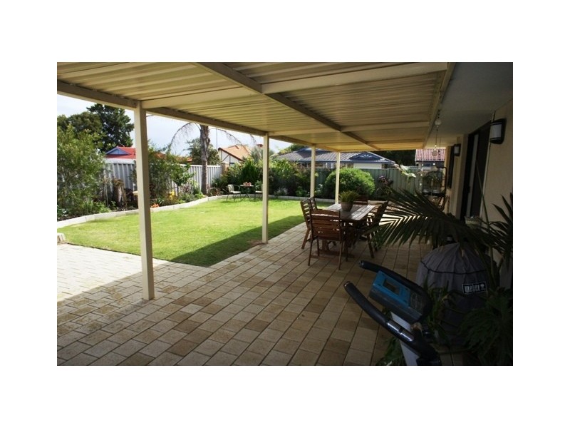 23 Minilya Loop, Warnbro WA 6169