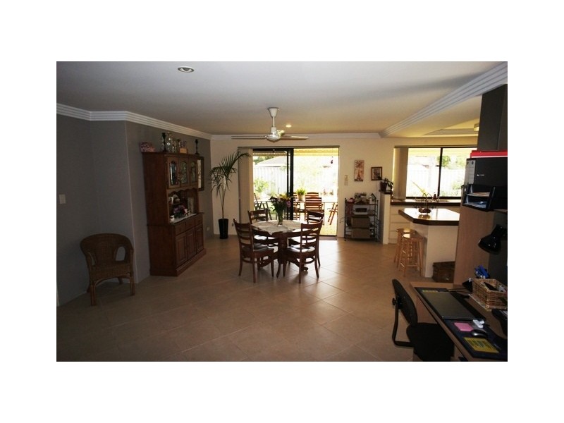 23 Minilya Loop, Warnbro WA 6169