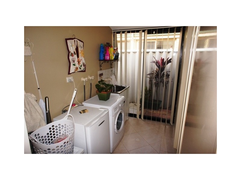 23 Minilya Loop, Warnbro WA 6169