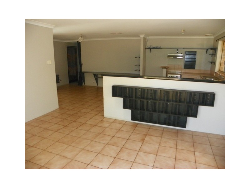 2 Conellan Terrace, Parmelia WA 6167