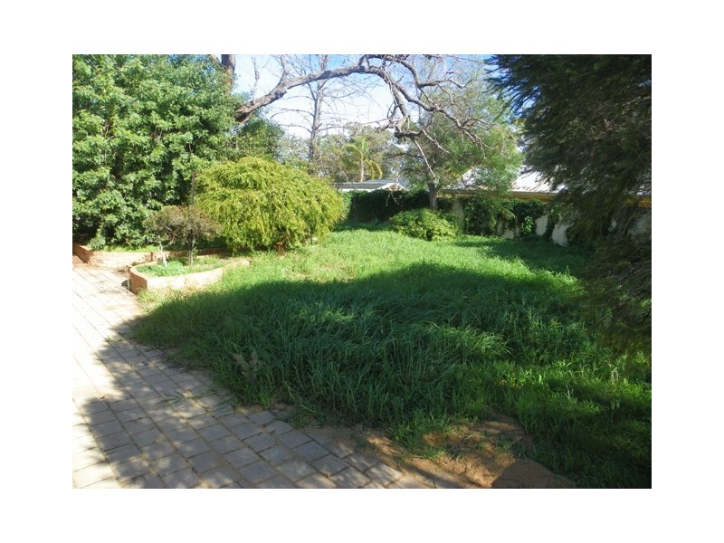 2 Conellan Terrace, Parmelia WA 6167