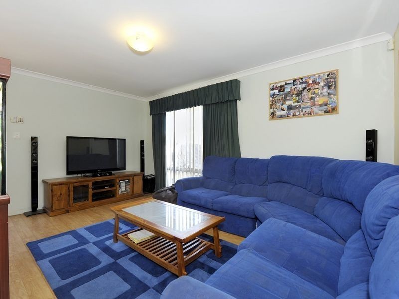 15 Bayonne Gardens, Port Kennedy WA 6172