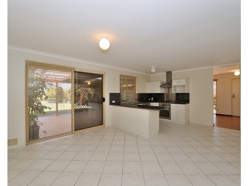 14 Cotton Place, Waikiki WA 6169