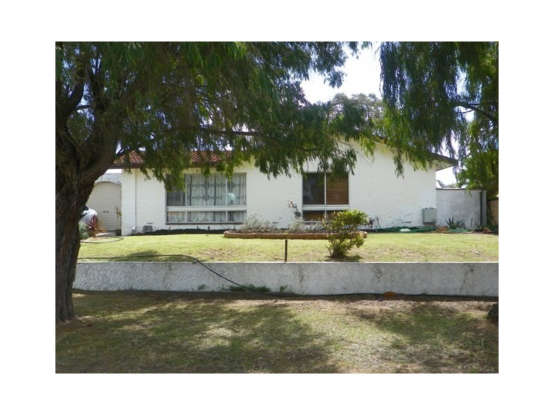 23 Hartland Way, Warnbro WA 6169