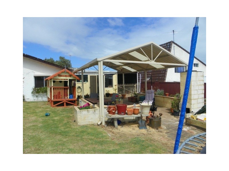 23 Hartland Way, Warnbro WA 6169