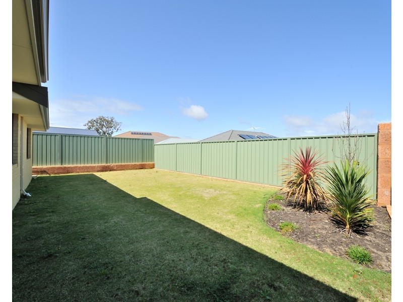 2 Mountain Cove, Baldivis WA 6171
