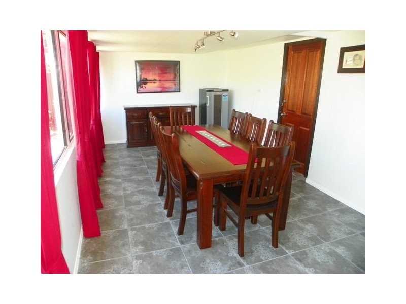 138 Simpson Avenue, Rockingham WA 6168