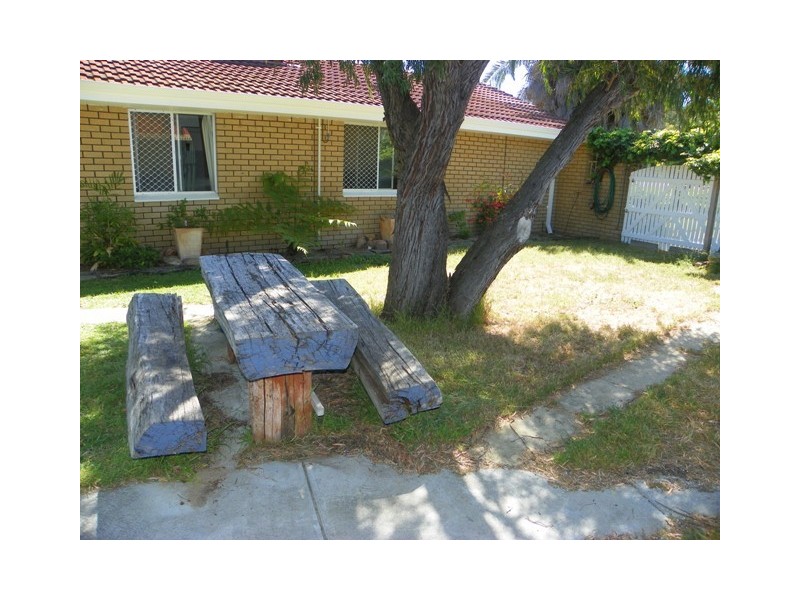 138 Simpson Avenue, Rockingham WA 6168