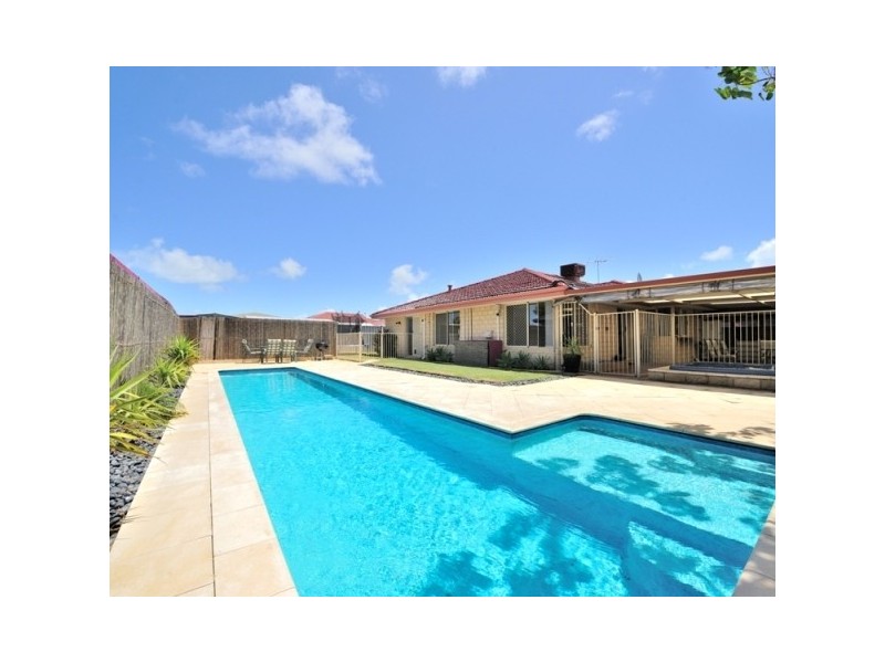5 Shoalhaven Place, Waikiki WA 6169