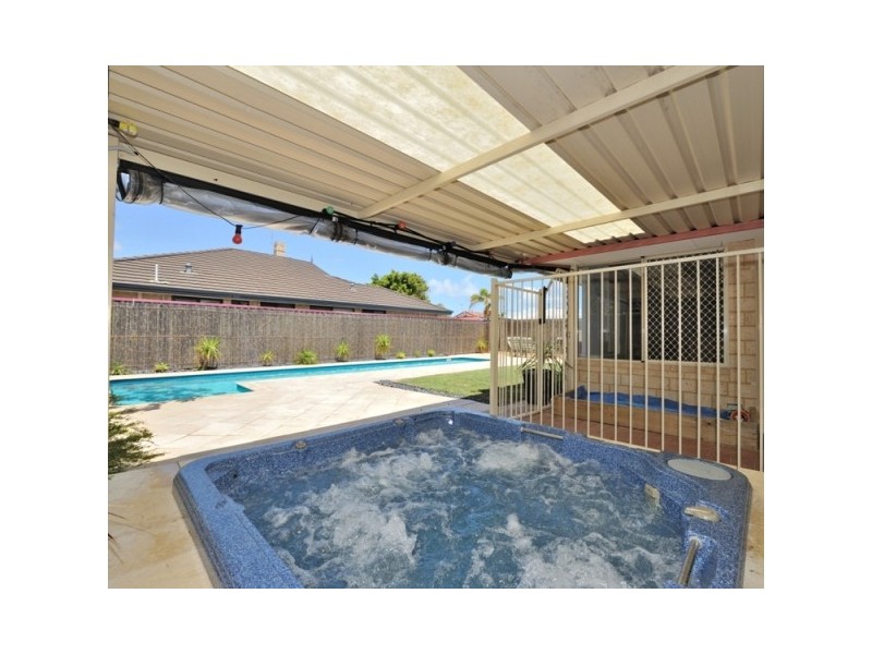 5 Shoalhaven Place, Waikiki WA 6169