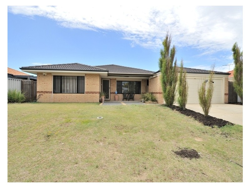 27 Silkhurst Crescent, Warnbro WA 6169