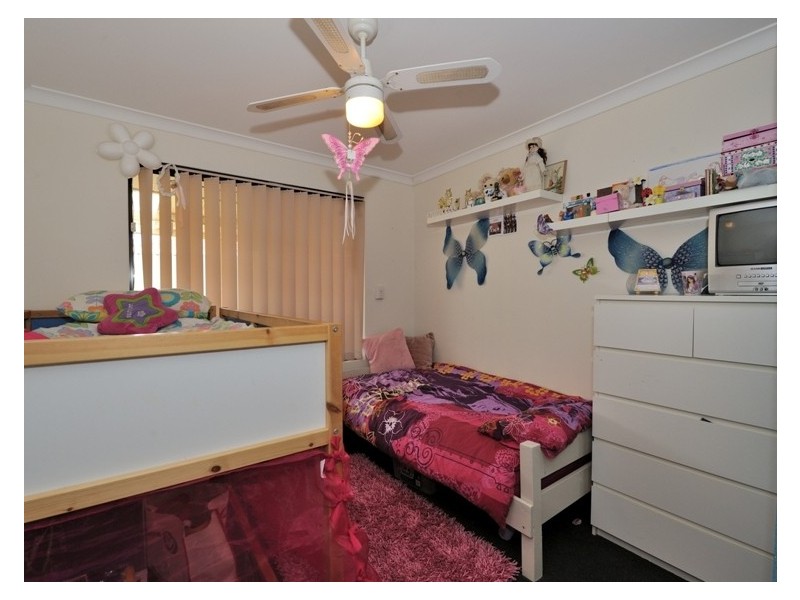27 Silkhurst Crescent, Warnbro WA 6169