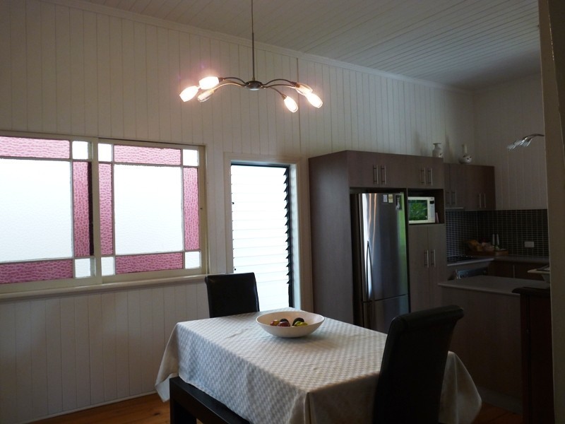 12 Richmond Road, Morningside QLD 4170