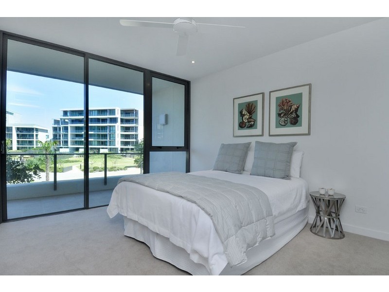 7205/324 Bayview Street, Hollywell QLD 4216