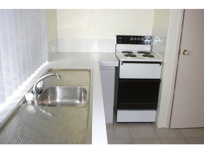 2 Yuin Street, Golden Bay WA 6174