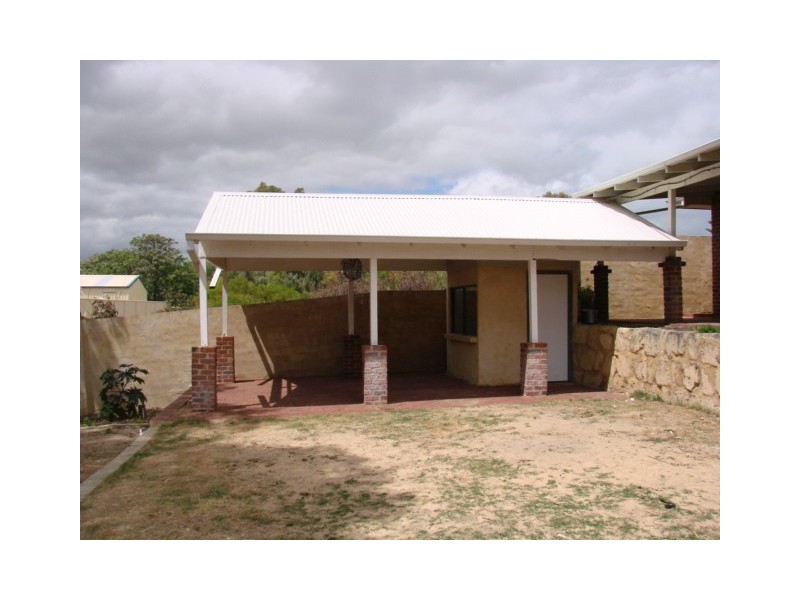 14 Yaringa Street, Golden Bay WA 6174