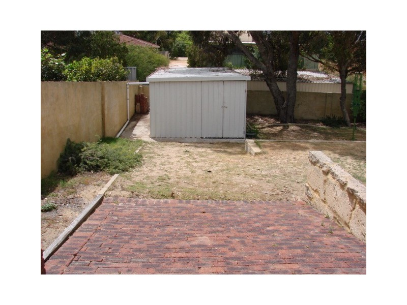 14 Yaringa Street, Golden Bay WA 6174