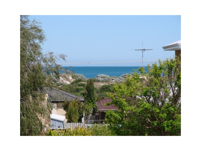 8A Ivanhoe Street, Golden Bay WA 6174