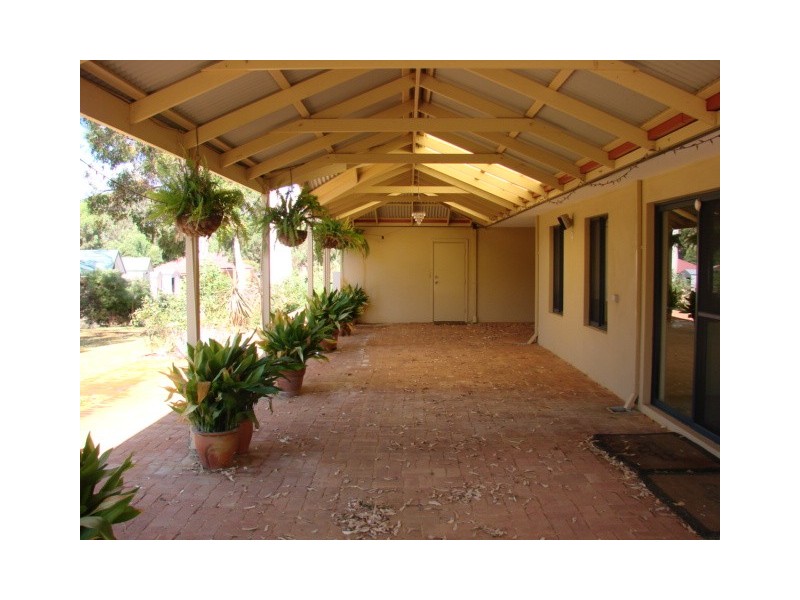 8 Boothman Mews, Golden Bay WA 6174