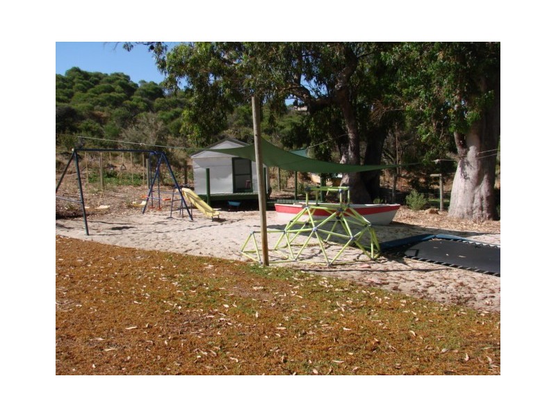 8 Boothman Mews, Golden Bay WA 6174