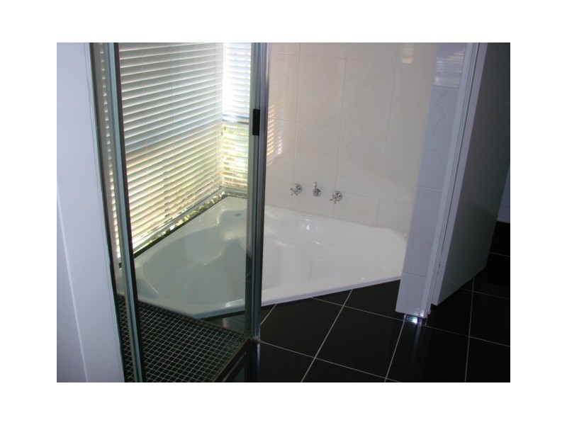 8 Boothman Mews, Golden Bay WA 6174