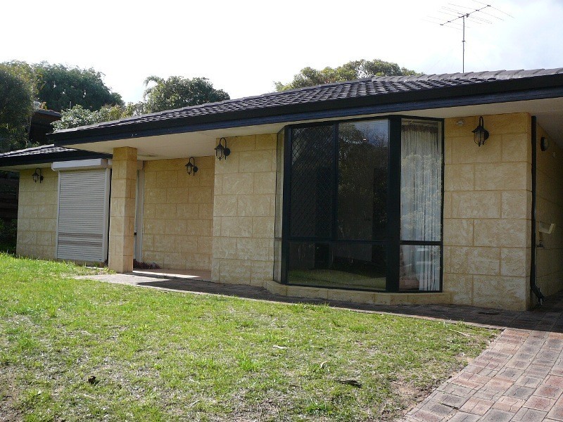 44 Minderoo Crescent, Golden Bay WA 6174