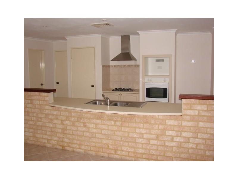 25 Cavender Street, Singleton WA 6175