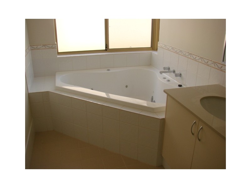 8 Duranbah Road, Secret Harbour WA 6173